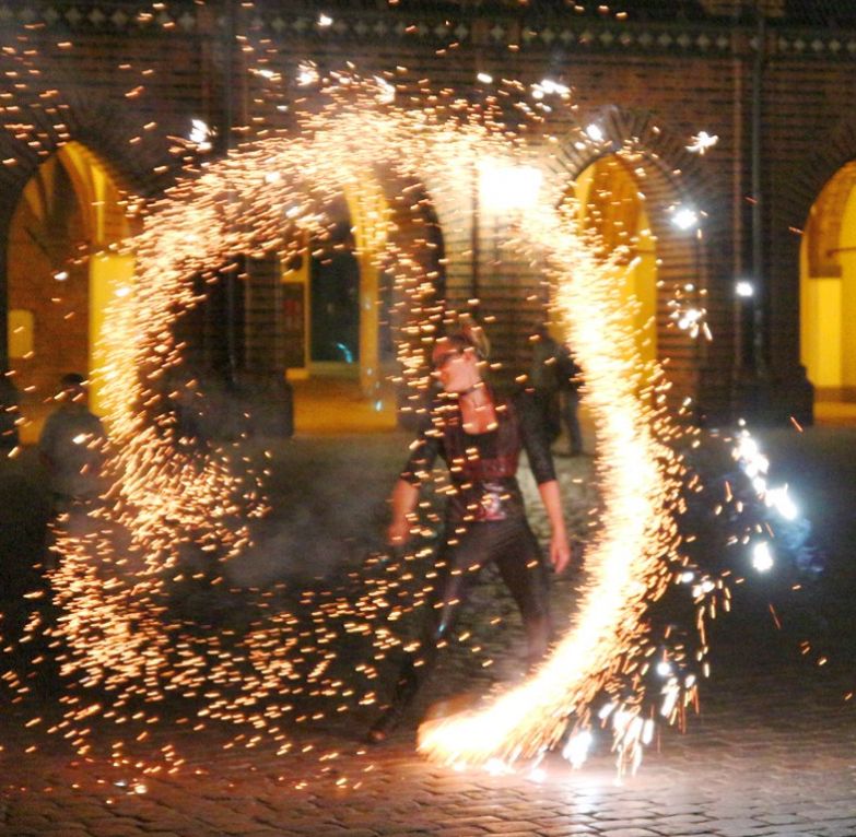Feuershow aus Schwerin - Beauty & Fire